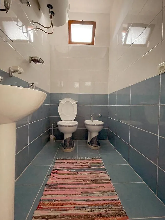 Vila 8 Krujë Villa
